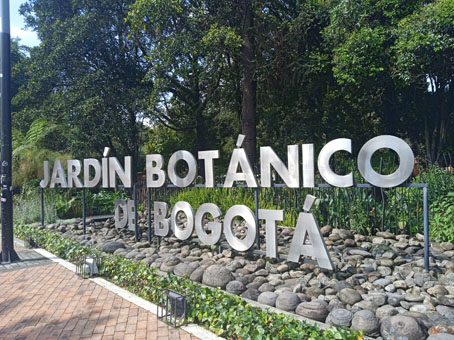 Вход в Ботанический сад Боготы.