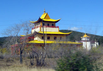 Datsán, motasterio budista, de lamas de "gorro amarillo" (su líder es Dalay Lama) en la República de Buryatia, Siberia Oriental.