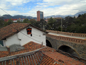 Остатки старинного моста.