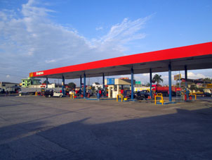 Бензоколонка в Дуране (метка 8).
