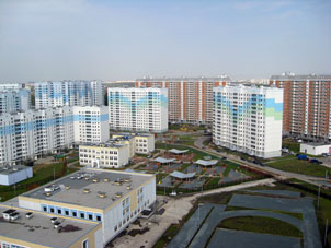 Vista desde mi ventana a la escuela y colegio infantil.