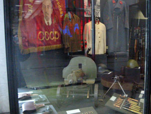 Armas y uniformes militares soviéticos del período de la Guerra.