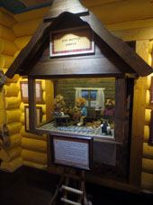 En el museo de proverbios y de Petrushka (payaso Pedro).