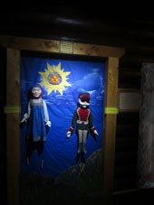 En el museo de proverbios y de Petrushka (payaso Pedro).