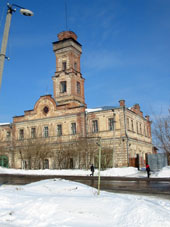 Torre de contraincendios en la ciudad de Sarápul