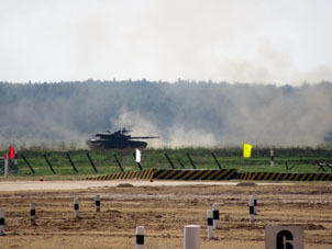 Tanque T-80. Algunos tanquistas le aman mejor que los restantes.