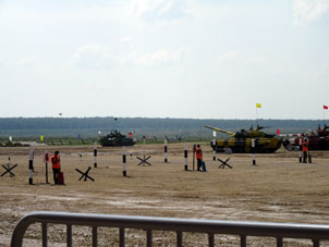 Todos países menos China participaban en los tanques T72-B3, que es tanque principal de las tropas terrestres rusas.