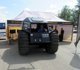 El Sherp en la exposición de la empresa de San Petersburgo "Irbis".
