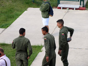 La tercera tripulación se prepara continuar la estafeta.