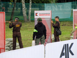 Los triradores tanquistas venezolanos diferenciaron su experiencia llegando al tiro de fusiles.