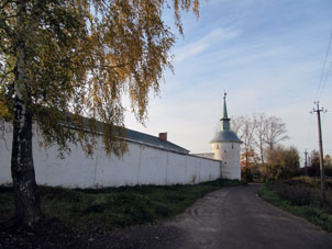 Kremlin (alcázar) de Aleksándrovskaya slobodá por fuera.