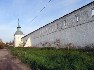 Kremlin (alcázar) de Aleksándrovskaya slobodá por fuera.