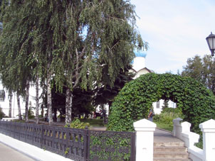Territorio dentro del Kremlin (alcázar) de Kazáñ.