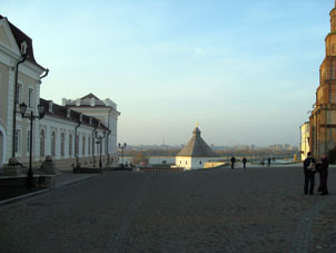 Territorio dentro del Kremlin (alcázar) de Kazáñ.