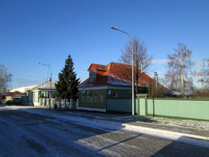 Casas particulares dentro del recinto del Kremlin (alcázar) de Kolomna.