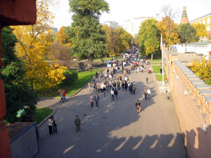 Cerca del Kremlin hay Jardín de Alejandro.