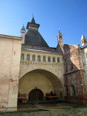 Callejón en la parte central del kremlin.
