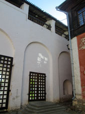 Callejón en la parte central del kremlin.