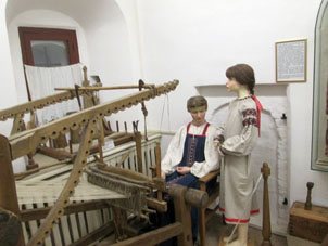 Museo histórico-etnográfico dentro de un palacio del alcázar de Ryazáñ.