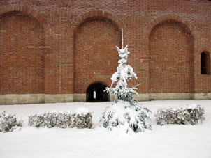 Muralla sureña del Kremlin (alcázar) de Smolensk. Aro para combate inferior.