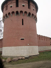 Una de las torres del kremlin tuliaco.