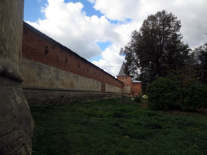 Verano ante el kremlin (alcázar) de Zaraysk.