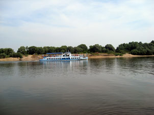 Río Oká en verano en la provincia de Moscú.