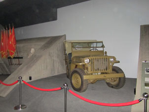 Vehículo todo terreno en la exposición del museo de la Batalla de Estalingrado.