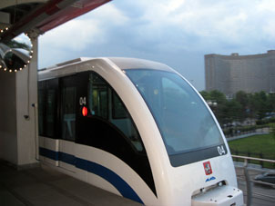 Tren monocarril.