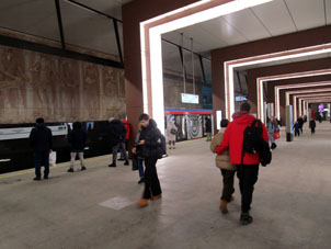 Estación Akademícheskaya (Академическая) de la línea Tróitskaya del Metro de Moscú