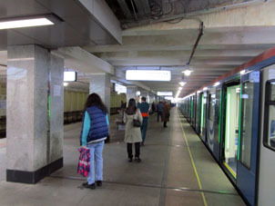 Estación Bagratiónovskaya de la línea Filióvskaya del Metro de Moscú