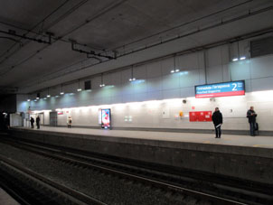 Estación (plataforma) Plóschad' Gagárina del Anillo Central de Moscú (МЦК, ferrocarril urbano) del sistema de transporte urbano de Moscú