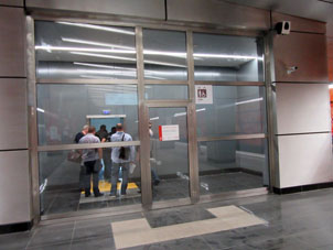 Estación Michúrinski prospekt de la línea Kalíninsko-Sólntsevskaya del Metro de Moscú.