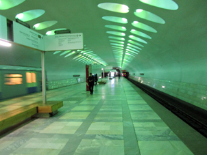 Estación Nakhímovski prospekt (Нахимовский проспект) de la línea Serpukhóvsko-Timiryázevskaya del Metro de Moscú.