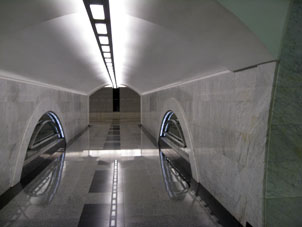 Paso desde la estación Chístye prudý a Srétenski bulvar.