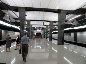 Estación Petrovski park de la Gran Línea Circular (Tercer Circuito de Transbordo), por la cual actualmente van los trenes de la línea Kalíninsko-Sólntsevskaya del Metro de Moscú.