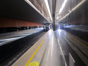 Estación Prospekt Vernádskogo (Проспект Вернадского) de la Gran Línea Circular (Tercer Circuito de Transbordo) del Metro de Moscú.