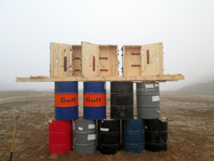 Ну, а мишени для танка были сделаны из подручных материалов.